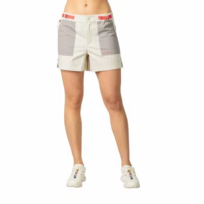 Kari Traa Ane Bermuda Shorts In Bjerk White