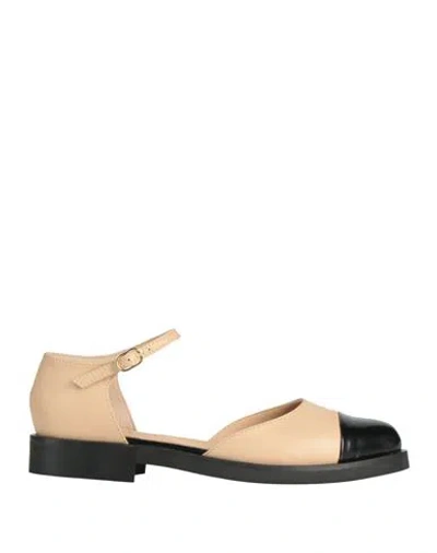 Karida Woman Ballet Flats Beige Size 11 Leather In Sand