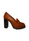 Karida Women's Shoes  Moccasin With Square Heel Made Of Wood-soil Rubber In Brown