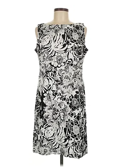 Pre-owned Karin Stevens Casual Dress In Silver