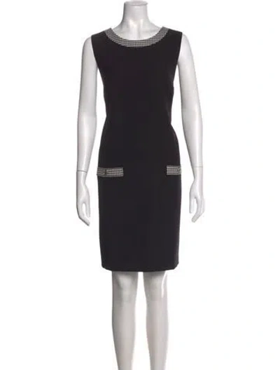 Pre-owned Karl Lagerfeld Bateau Neckline Knee-length Dress In Black
