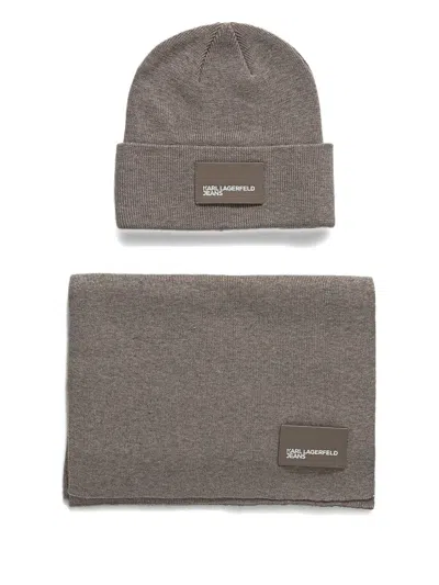 Karl Lagerfeld Jeans Logo-plaque Knitted Scarf In Gray