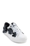 Karl Lagerfeld Paris Georgia Sneaker In Bright White/ Black