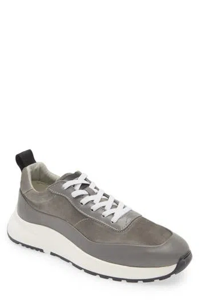 Karl Lagerfeld Paris Low Top Sneaker In Light Grey