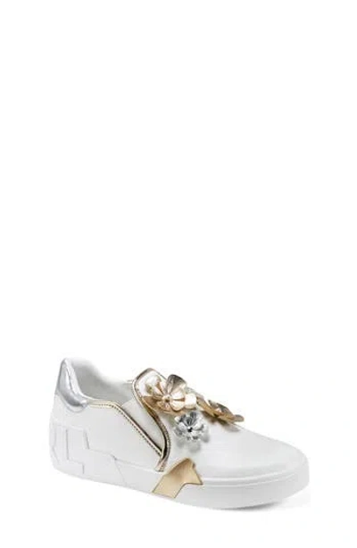 Karl Lagerfeld Paris Maude Fleur Slip-on Sneaker In White