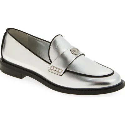 Karl Lagerfeld Paris Rylin Loafer In Silver