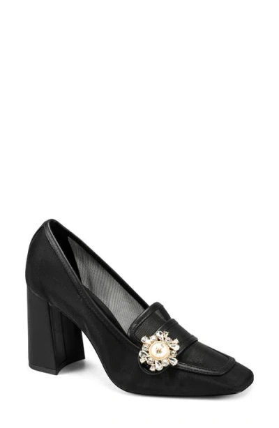 Karl Lagerfeld Paris Savannah Loafer Pump In Black