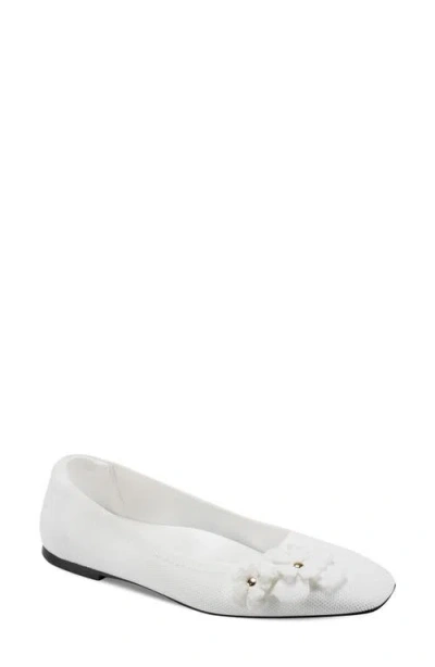 Karl Lagerfeld Paris Zundro Flat In White