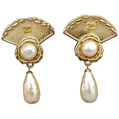Pre-owned Karl Lagerfeld Vintage Iconic  Kl Logo Fan Pearl Drop Brooch In Sand