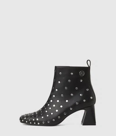 Karl Lagerfeld Woman In Black