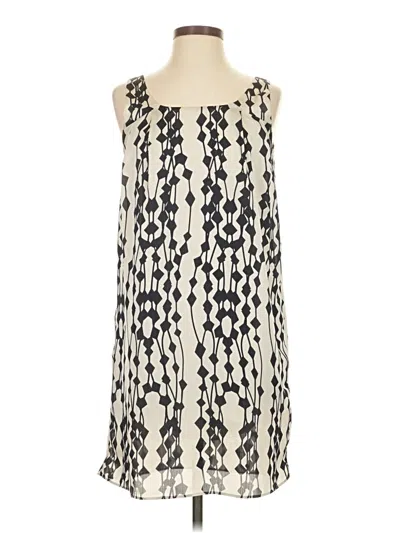 Pre-owned Karlie Casual Dress In White