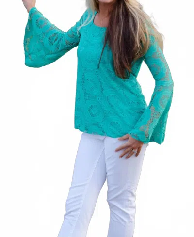 Karlie Janice Top In Mint In Blue