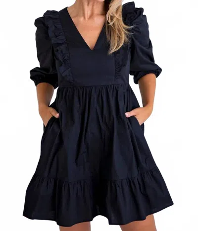Karlie Poplin Pocket And Sleeves Dress In Black In Blue