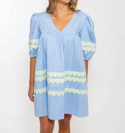 Karlie Scallop Puff Sleeve Dress In Blue