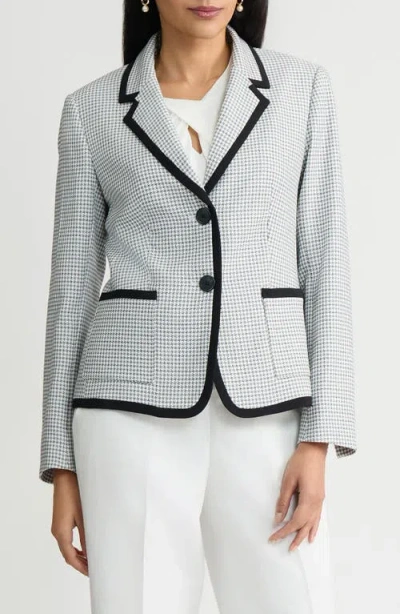 Kasper Contrast Detail Tweed Jacket In Gray