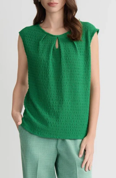 Kasper Crinkled Keyhole Cap Sleeve Knit Top In Green