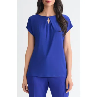 Kasper Diamond Keyhole Top In Blue