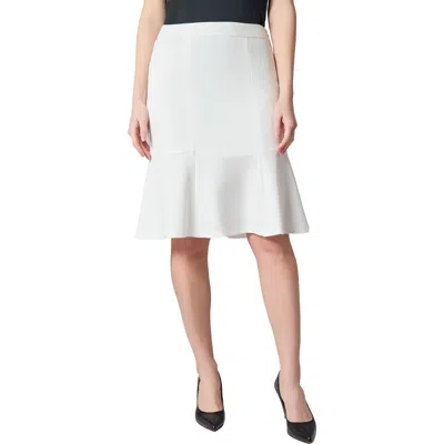 Kasper Flare Hem Skirt In Lily White