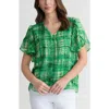 Kasper Flutter Sleeve Top In Green
