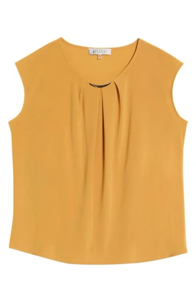 Kasper Hardware Top In Burgundy