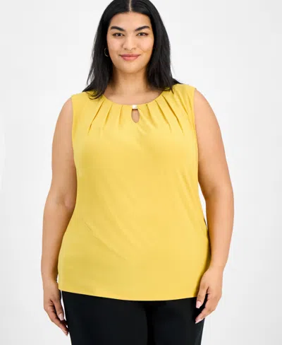 Kasper Plus Size Sleeveless Pleated Keyhole Blouse In Yellow
