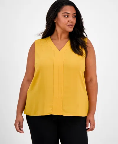 Kasper Plus Size Sleeveless V-neck Blouse In Butterscotch