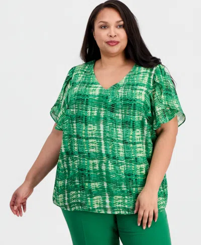 Kasper Plus Size V-neck Tulip-sleeve Top In Green