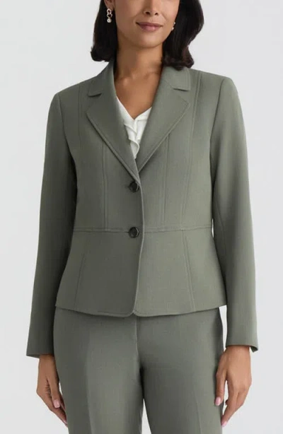 Kasper Seamed Stretch Crepe Jacket In Gray