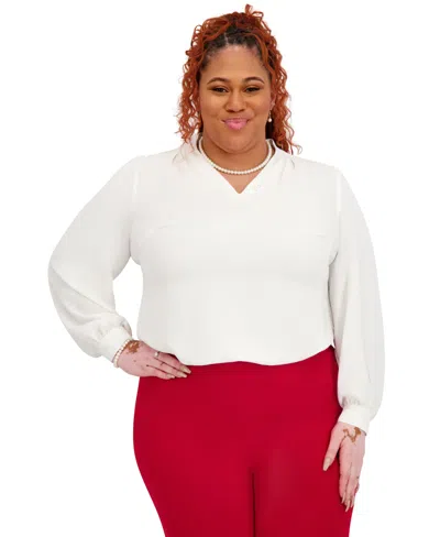 Kasper Women's Long Sleeves V-neck Top In White