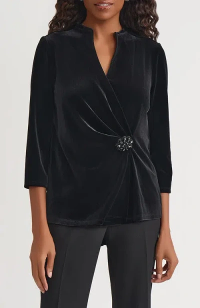 Kasper Wrap Velvet Top In Black