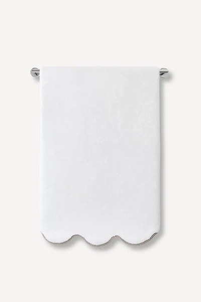 Kassatex Chairish Scallop Edge Bath Towel Collection In White