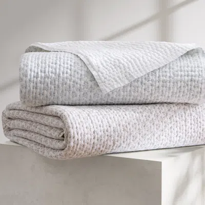 Kassatex Iris Block Quilt In White