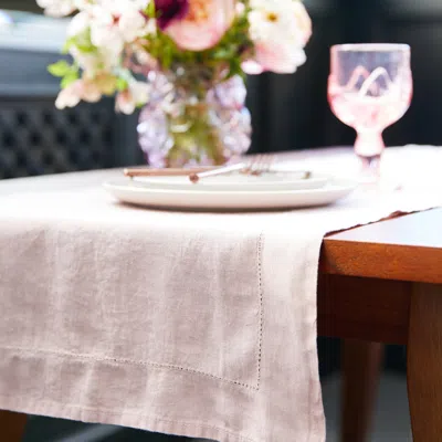 Kassatex Linen Runner In Pink