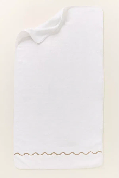 Kassatex X Erin Gates Ripple Embroidered Towel Collection In White
