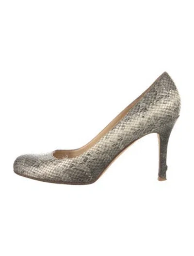 Pre-owned Kate Spade Embossed Leather Animal Print Pumps In Grey