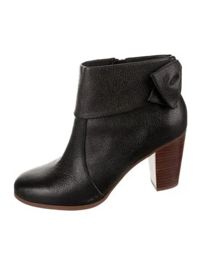 Pre-owned Kate Spade Leather Bow Accents Boots In Black