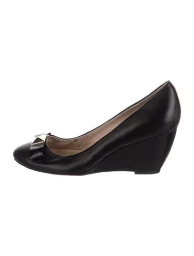 Pre-owned Kate Spade Leather Bow Accents Pumps In Black