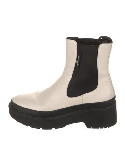Pre-owned Kate Spade Leather Chelsea Boots In Black