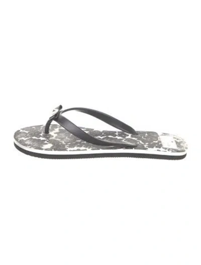 Pre-owned Kate Spade Leather Floral Print Flip Flops In Silver