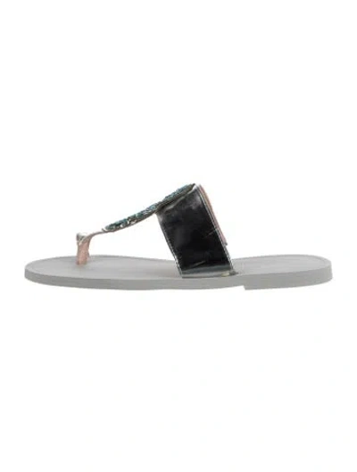 Pre-owned Kate Spade Leather Graphic Print Flip Flops In Silver