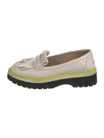 Pre-owned Kate Spade Leather Loafers In Neutral