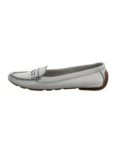 Pre-owned Kate Spade Leather Loafers In White