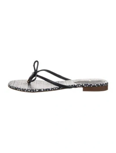 Pre-owned Kate Spade Leather Patterned Flip Flops In Black