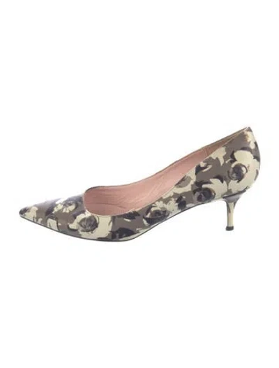 Pre-owned Kate Spade Leather Printed Pumps In Gray