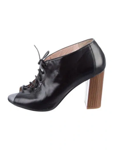 Pre-owned Kate Spade Leather Pumps In Black