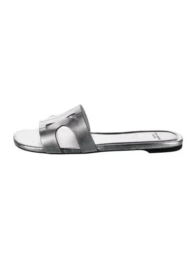 Pre-owned Kate Spade Leather Slides In Metallic/silver
