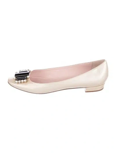 Pre-owned Kate Spade Patent Leather Crystal Embellishments Flats In Neutral