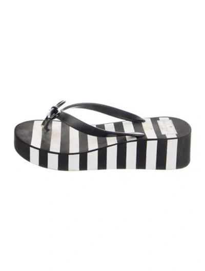 Pre-owned Kate Spade Rubber Striped Flip Flops In Silver