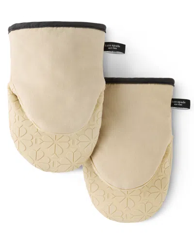 Kate Spade Spade Flower Soft Silicone Mini Mitt Set, 5.5" X 8" In Neutral
