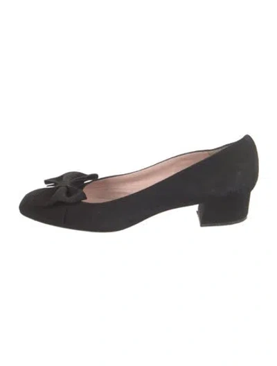 Pre-owned Kate Spade Suede Bow Accents Pumps In Black